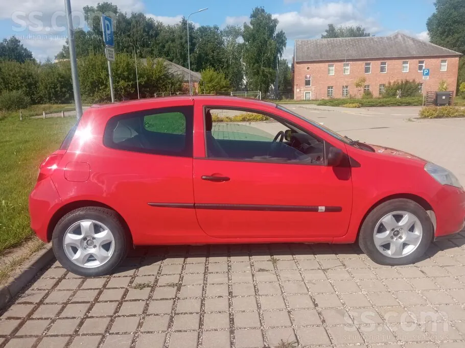 Renault Clio 2009 photo 5