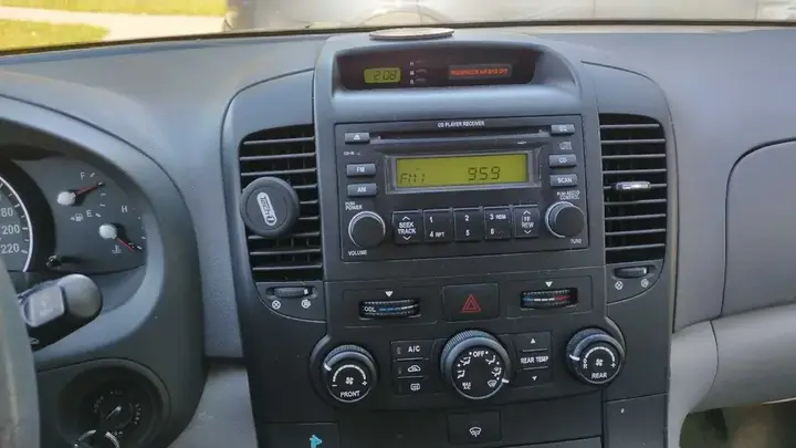 Kia Sedona 2007 photo 5