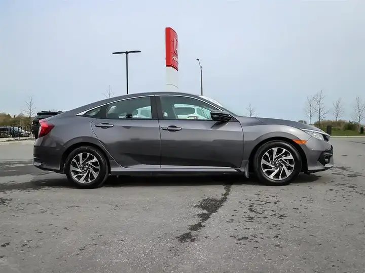 Honda Civic 2018 photo 4
