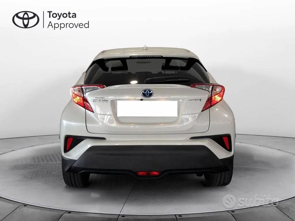Toyota C-Hr 2017 photo 5