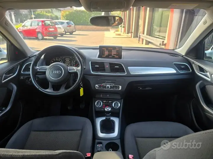 Audi Q3 2012 photo 4