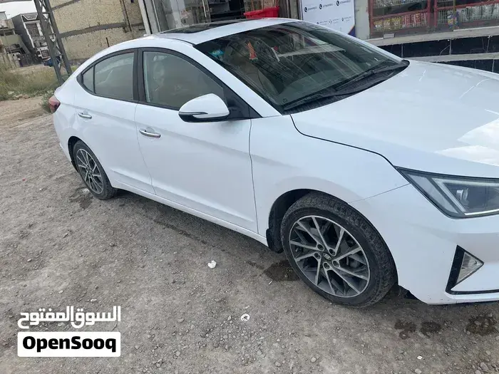 Hyundai Elantra 2019 photo 4