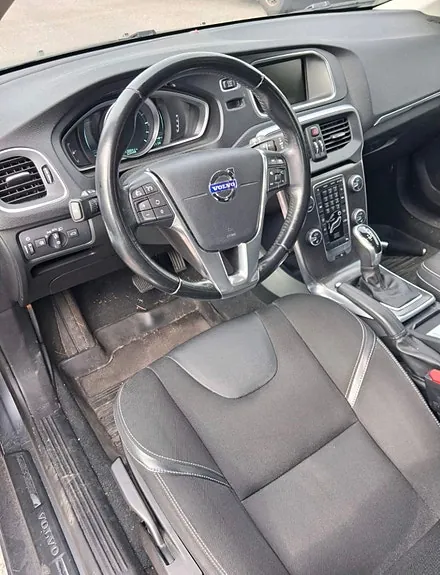 Volvo V40 2014 photo 2