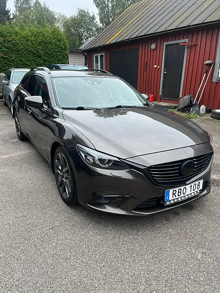 Mazda 6