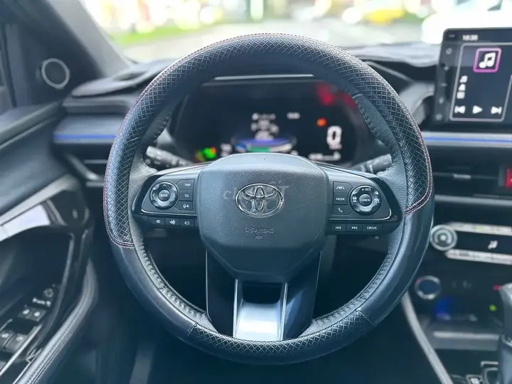 Toyota Yaris Cross 2024 photo 5