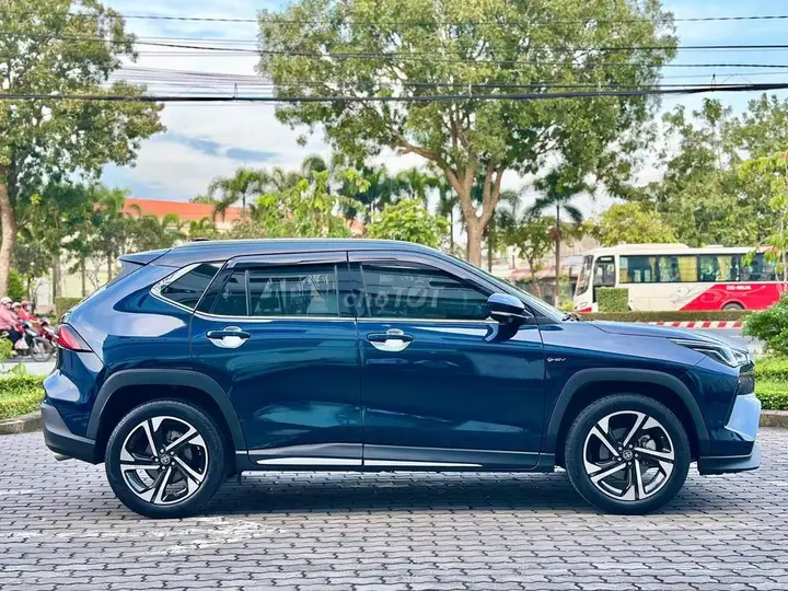 Toyota Yaris Cross 2024 photo 2