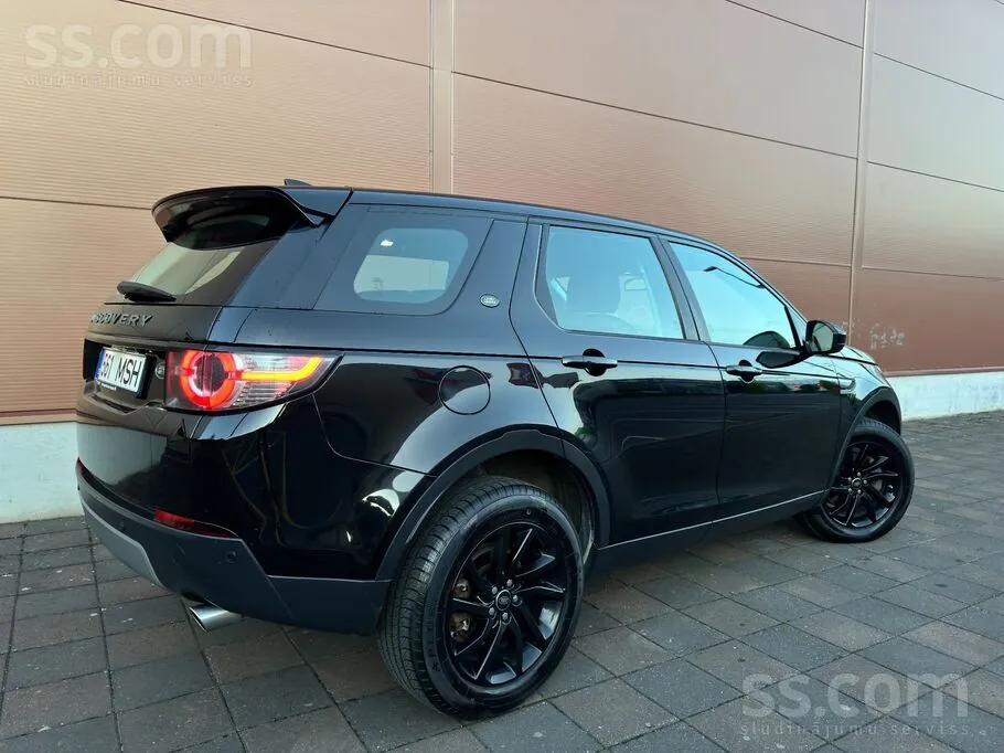 Land Rover Discovery Sport 2019 photo 2