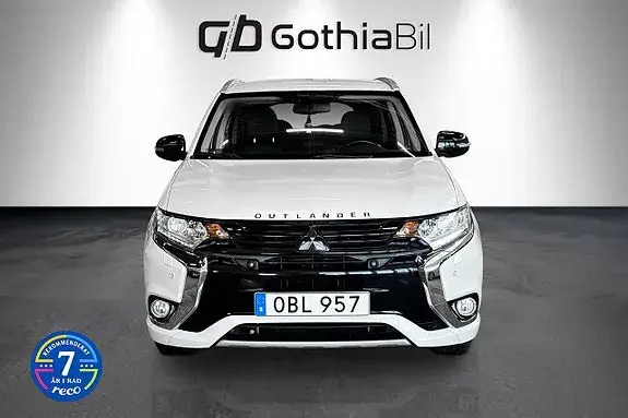 Mitsubishi Outlander 2016 photo 2