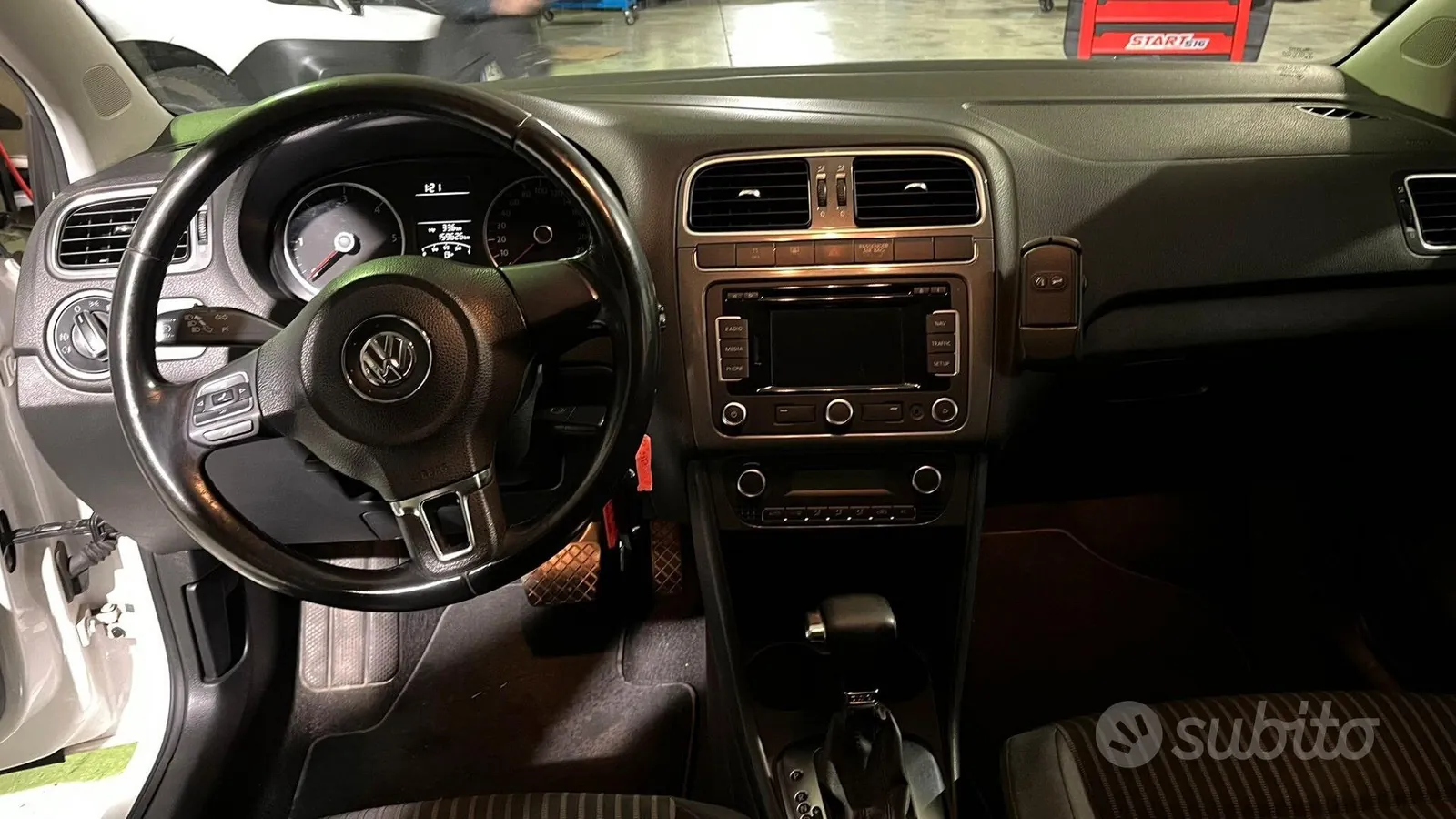 Volkswagen Polo 2010 photo 4