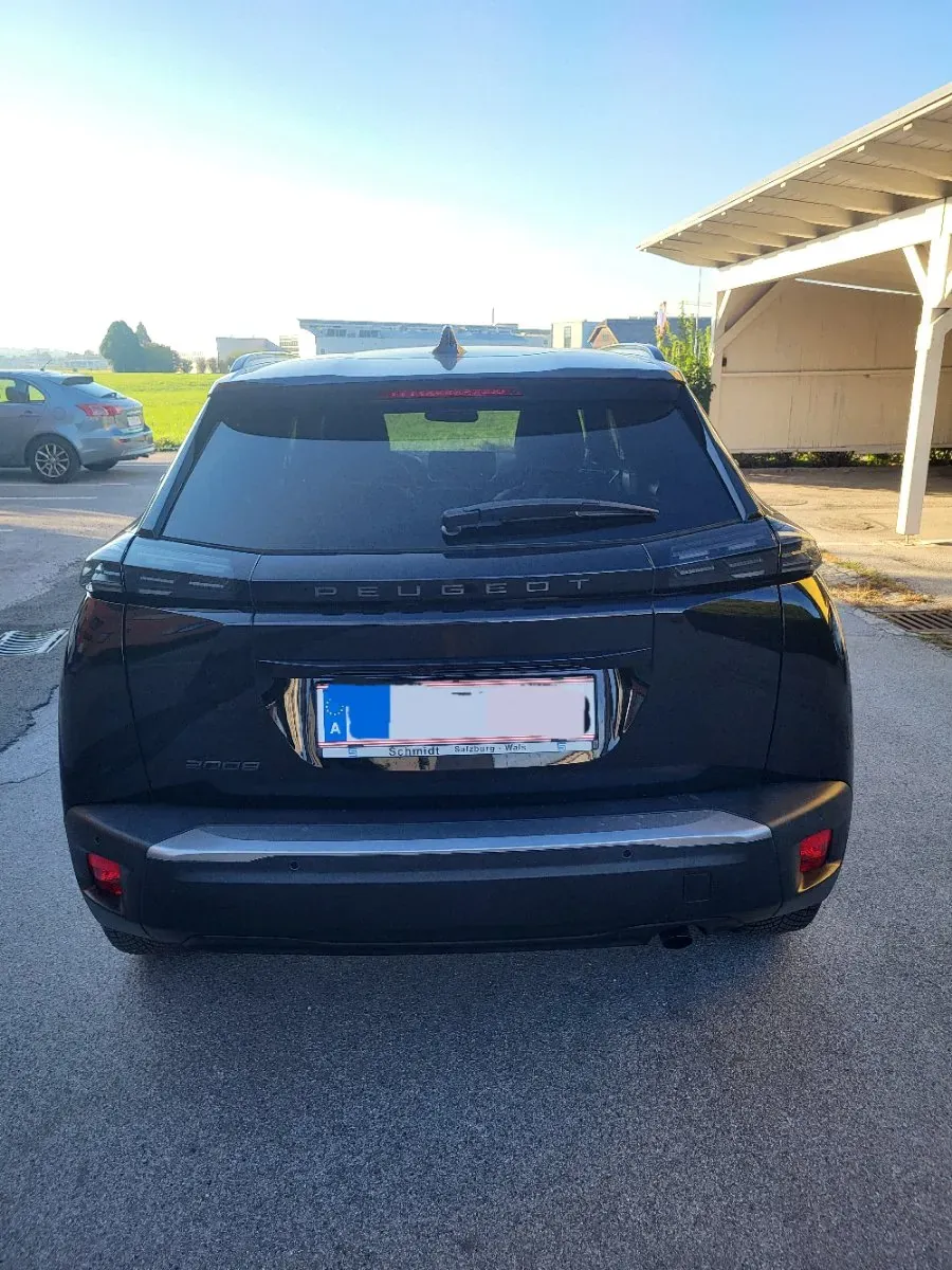 Peugeot 2008 2024 photo 3