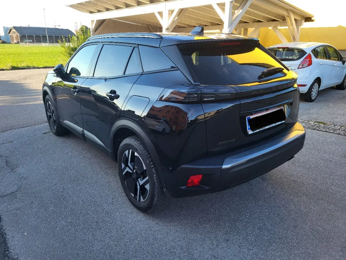 Peugeot 2008 2024 photo 2