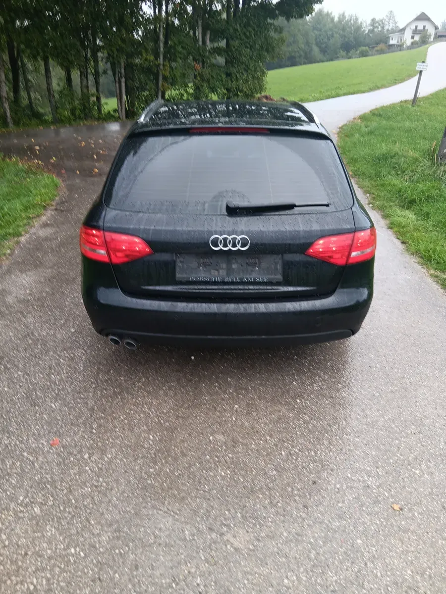 Audi A4 2010 photo 3