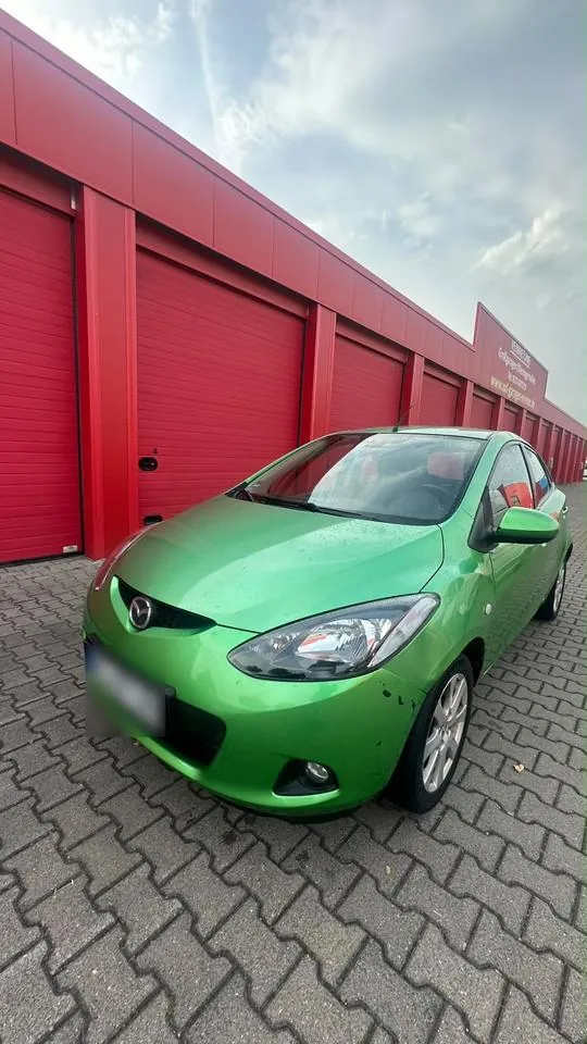 Mazda 2