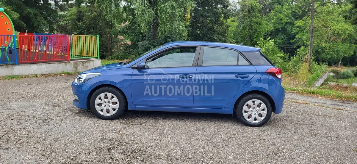 Hyundai I20 2017 photo 2