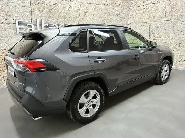 Toyota Rav4 2021 photo 3