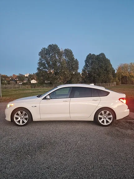 BMW 530D 2010 photo 2