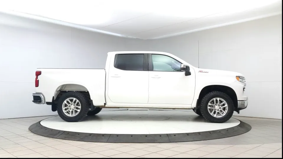 Chevrolet Silverado 1500 2024 photo 2