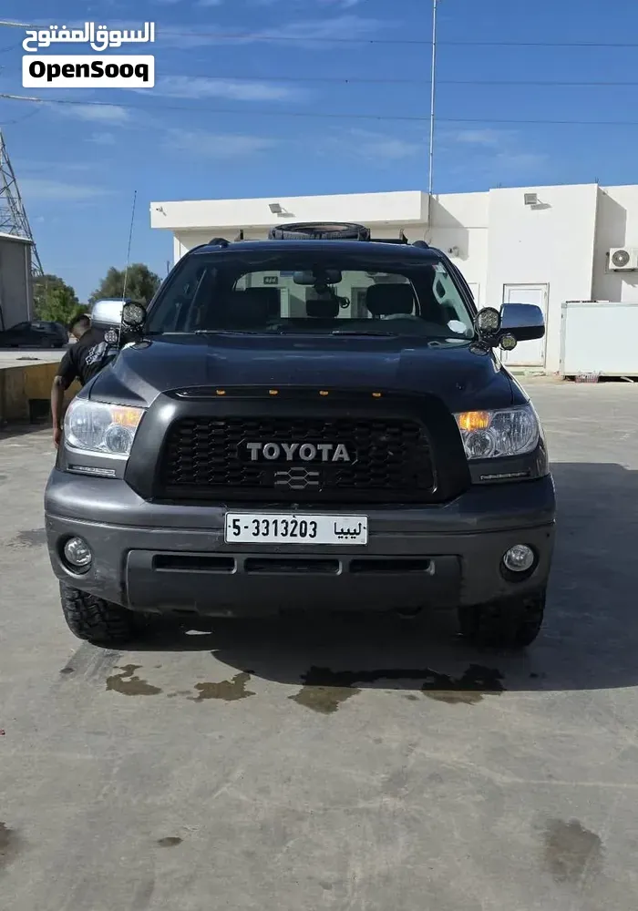 Toyota Tundra 2011 photo 3