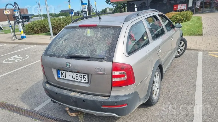 Skoda Octavia 2008 photo 2