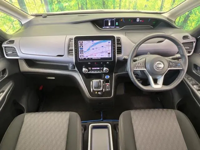 Nissan Serenade 2022 photo 3