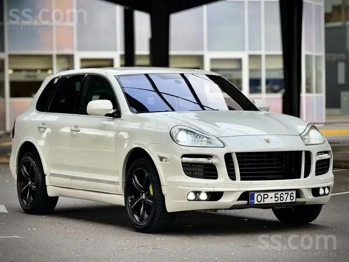 Porsche Cayenne 2010 photo 4