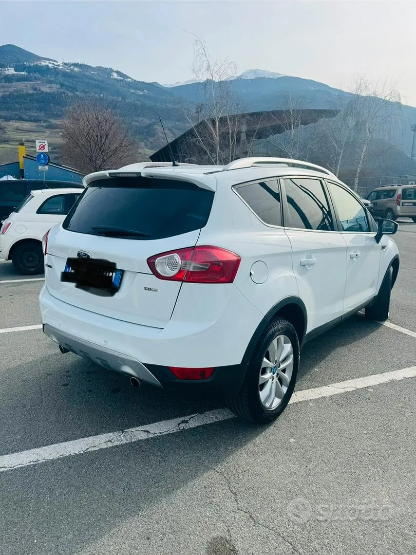 Ford Kuga 2011 photo 3