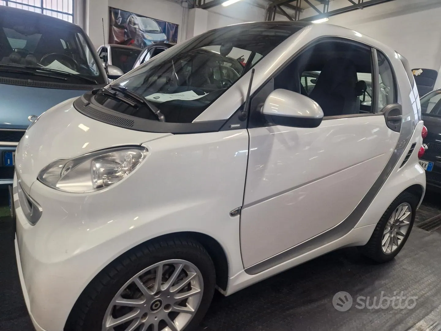 Smart Fortwo 2010 photo 2
