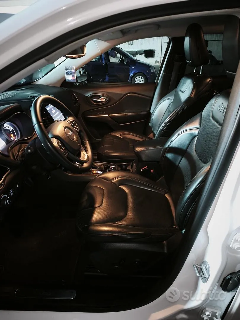 Jeep Cherokee 2020 photo 4