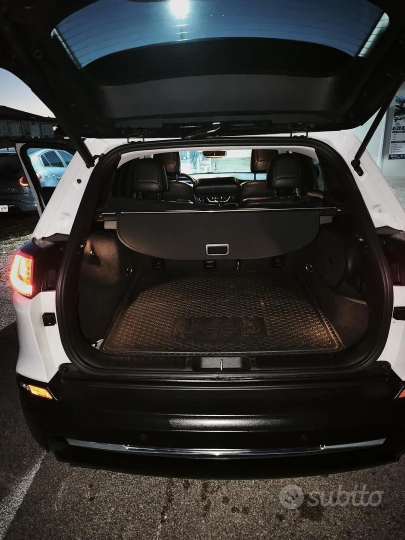 Jeep Cherokee 2020 photo 3