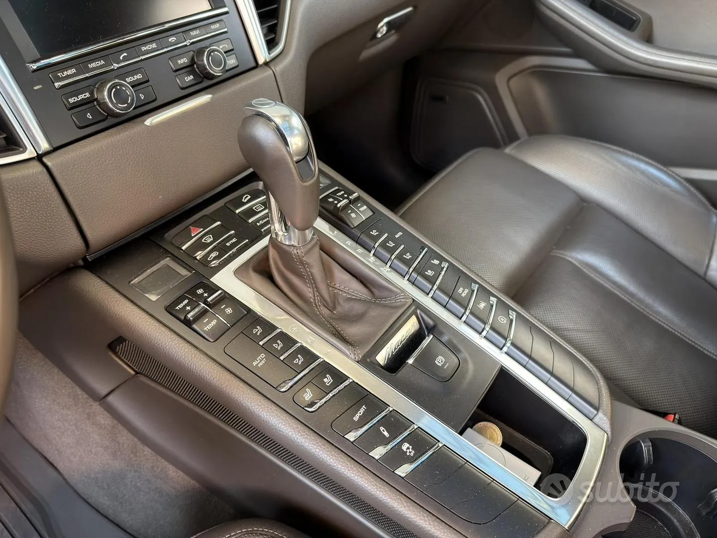 Porsche Macan 2015 photo 2