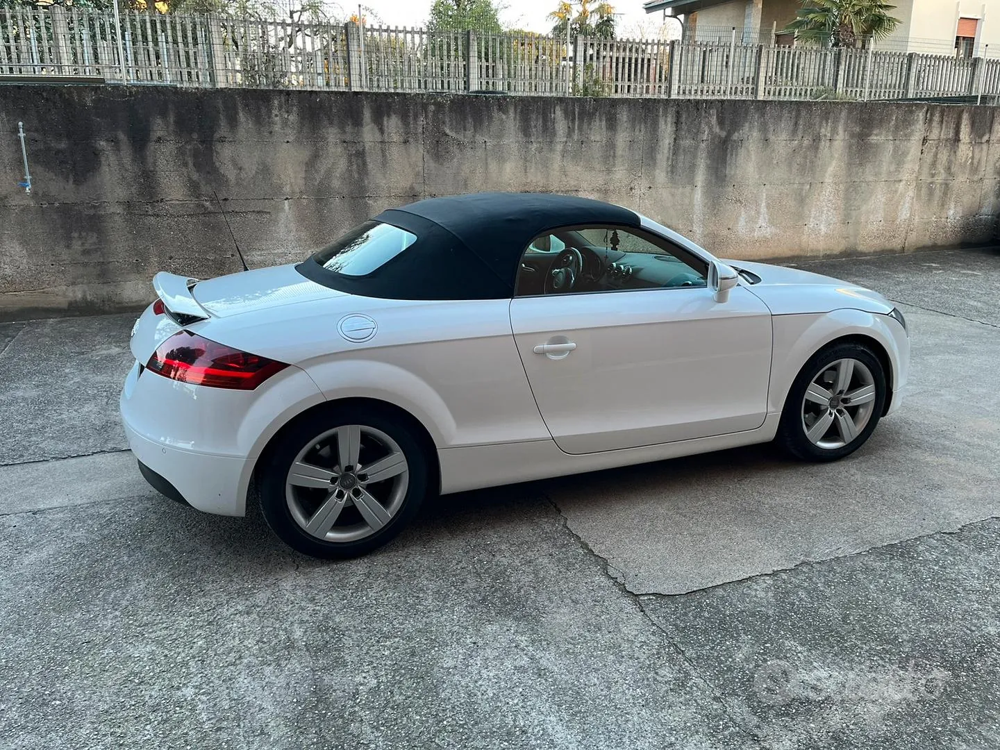 Audi Tt 2009 photo 4
