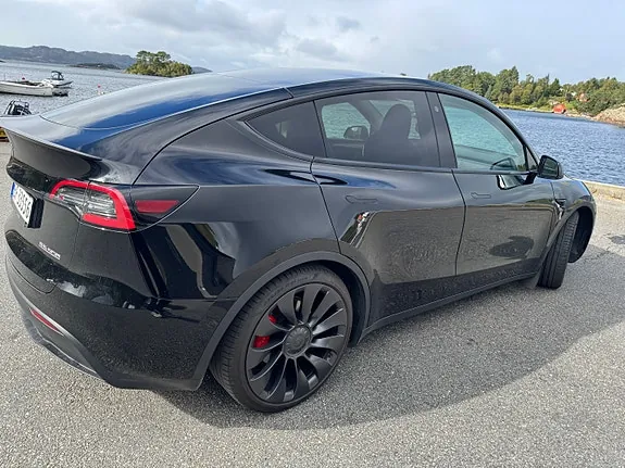 Tesla Model Y 2022 photo 5