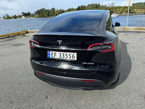 Tesla Model Y 2022 photo 3