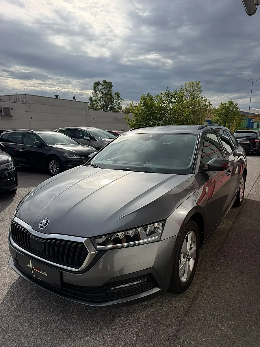 Skoda Octavia 2022 photo 3