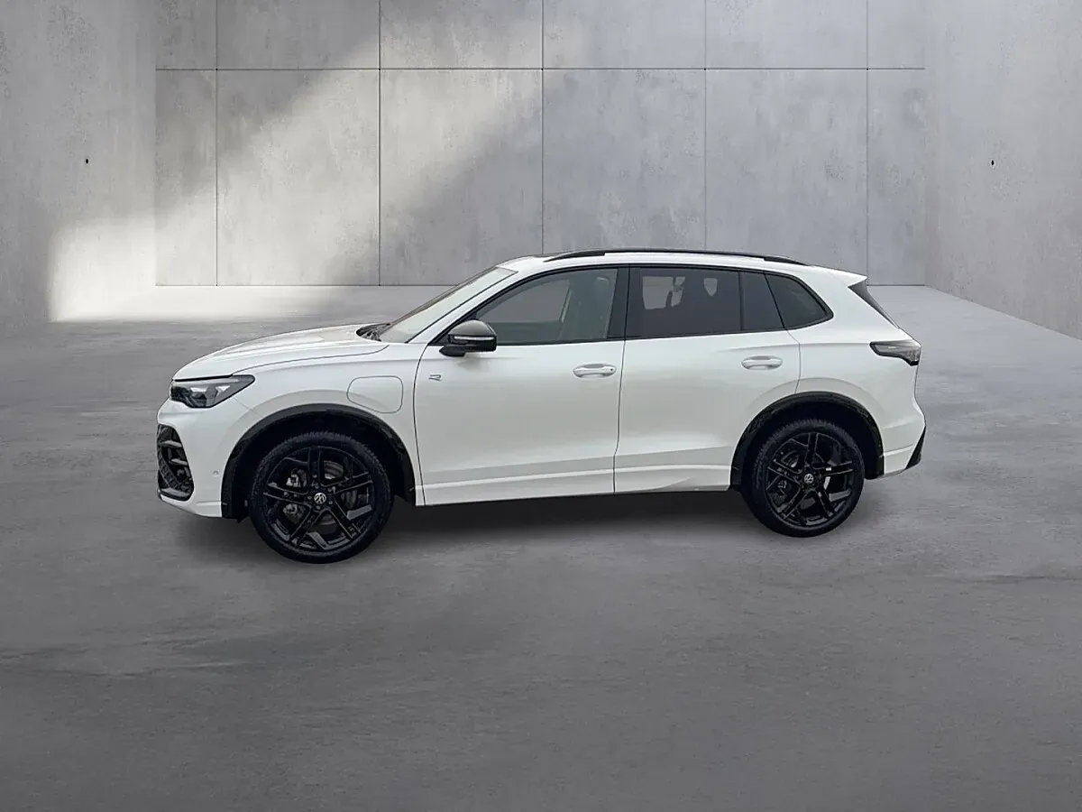 Volkswagen Tiguan 2025 photo 2