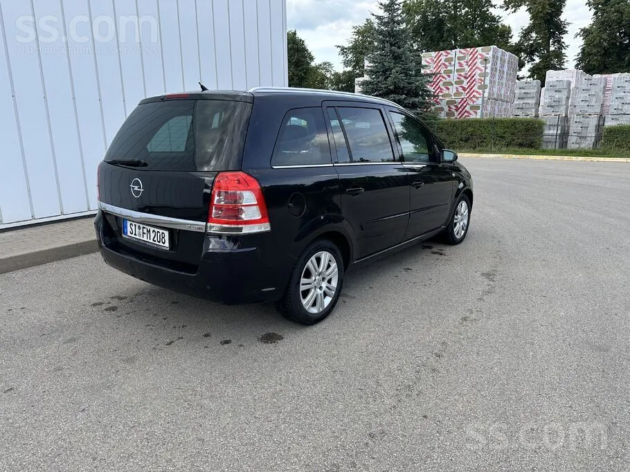 Opel Zafira 2010 photo 5
