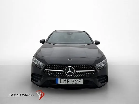Mercedes-Benz A180 2023 photo 2