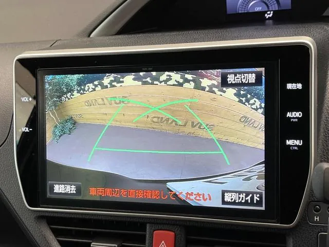 Toyota Voxy 2018 photo 5