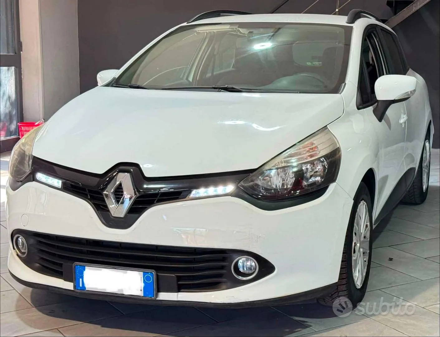 Renault Clio 2016 photo 2