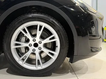 Tesla Model Y 2023 photo 5