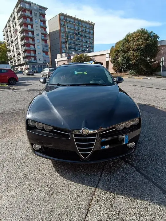Alfa Romeo 159 2009 photo 2