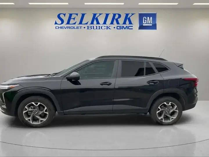 Chevrolet Trax 2024 photo 3