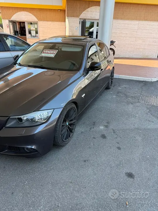 BMW E90 2008 photo 5