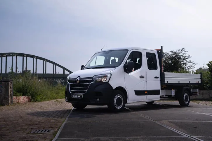 Renault Master 2024 photo 2
