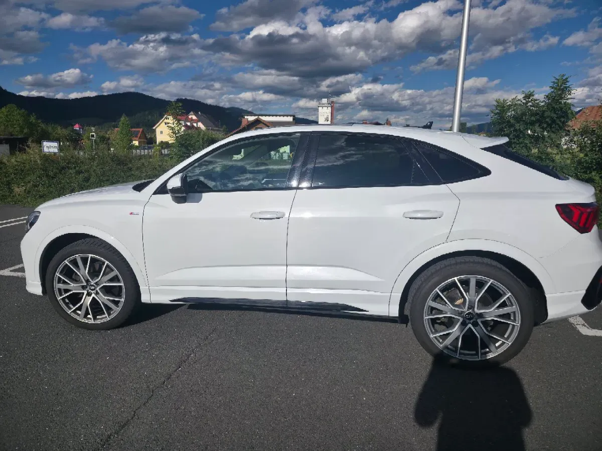 Audi Q3 2020 photo 3