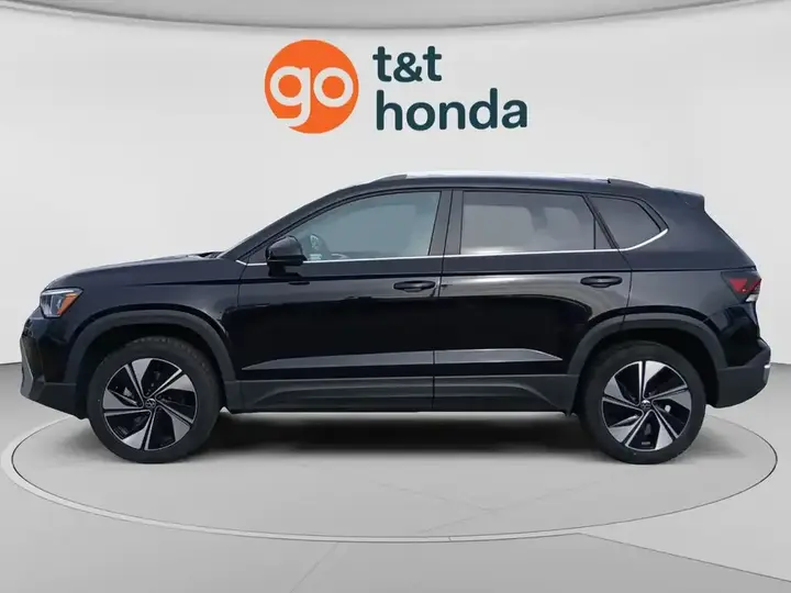 Volkswagen Taos 2026 photo 2