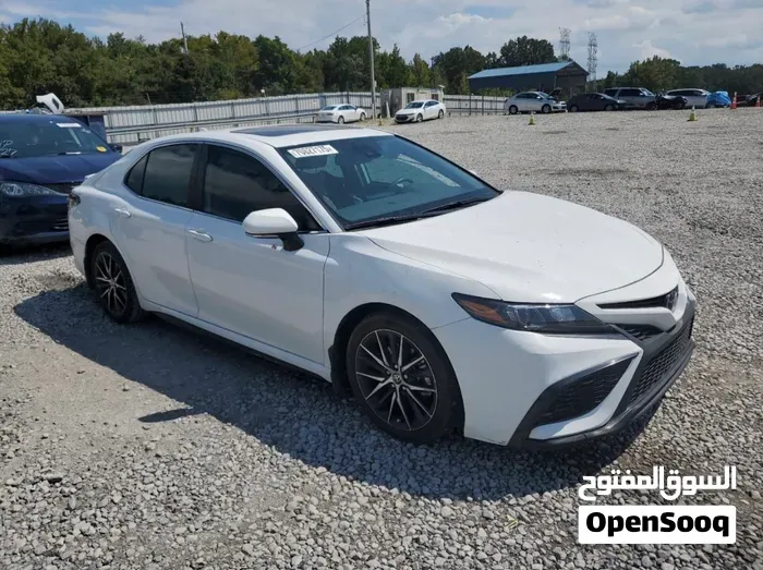 Toyota Camry 2023 photo 2