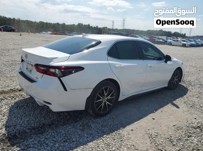 Toyota Camry 2023 photo 3