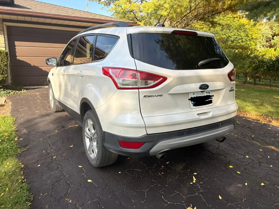 Ford Escape 2014 photo 3