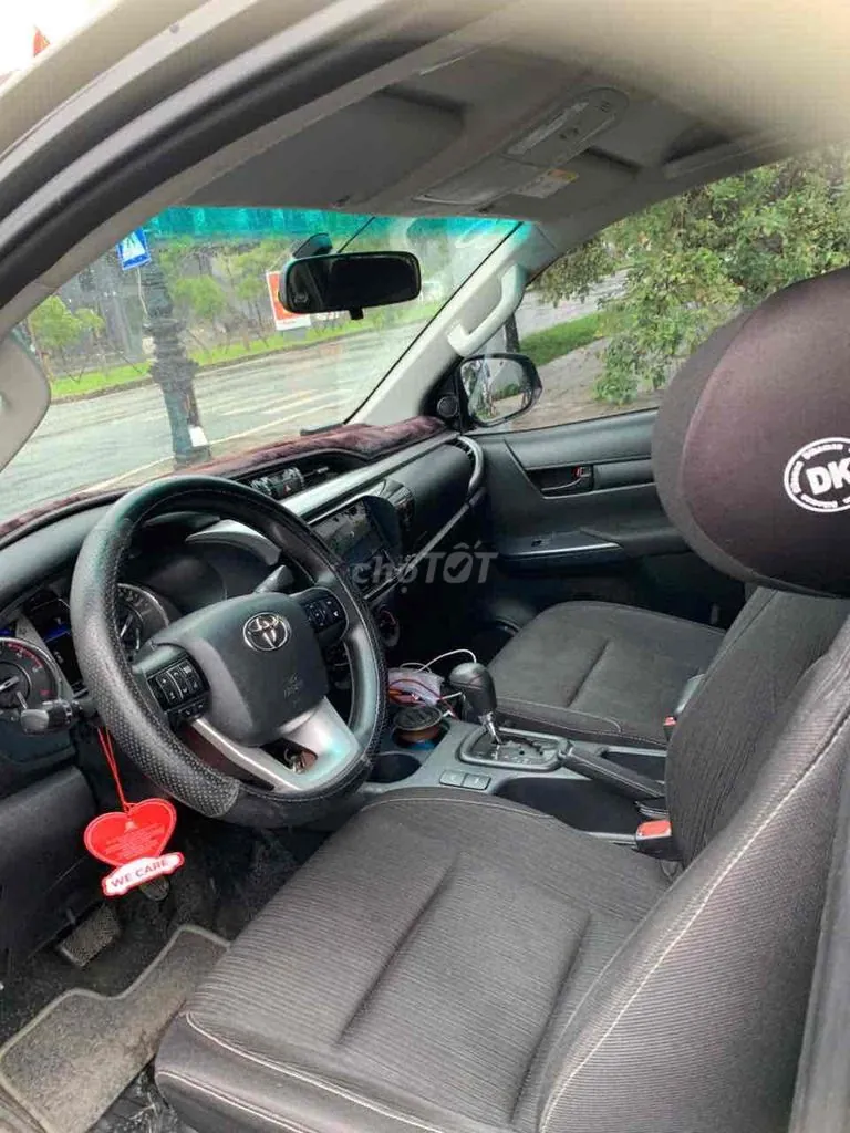 Toyota Hilux 2024 photo 4